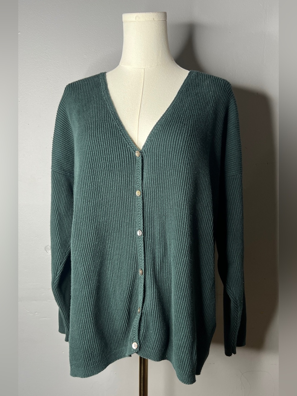 GAP Women's Green V-Neck Button-Front Ribbed Cardigan Size Medium